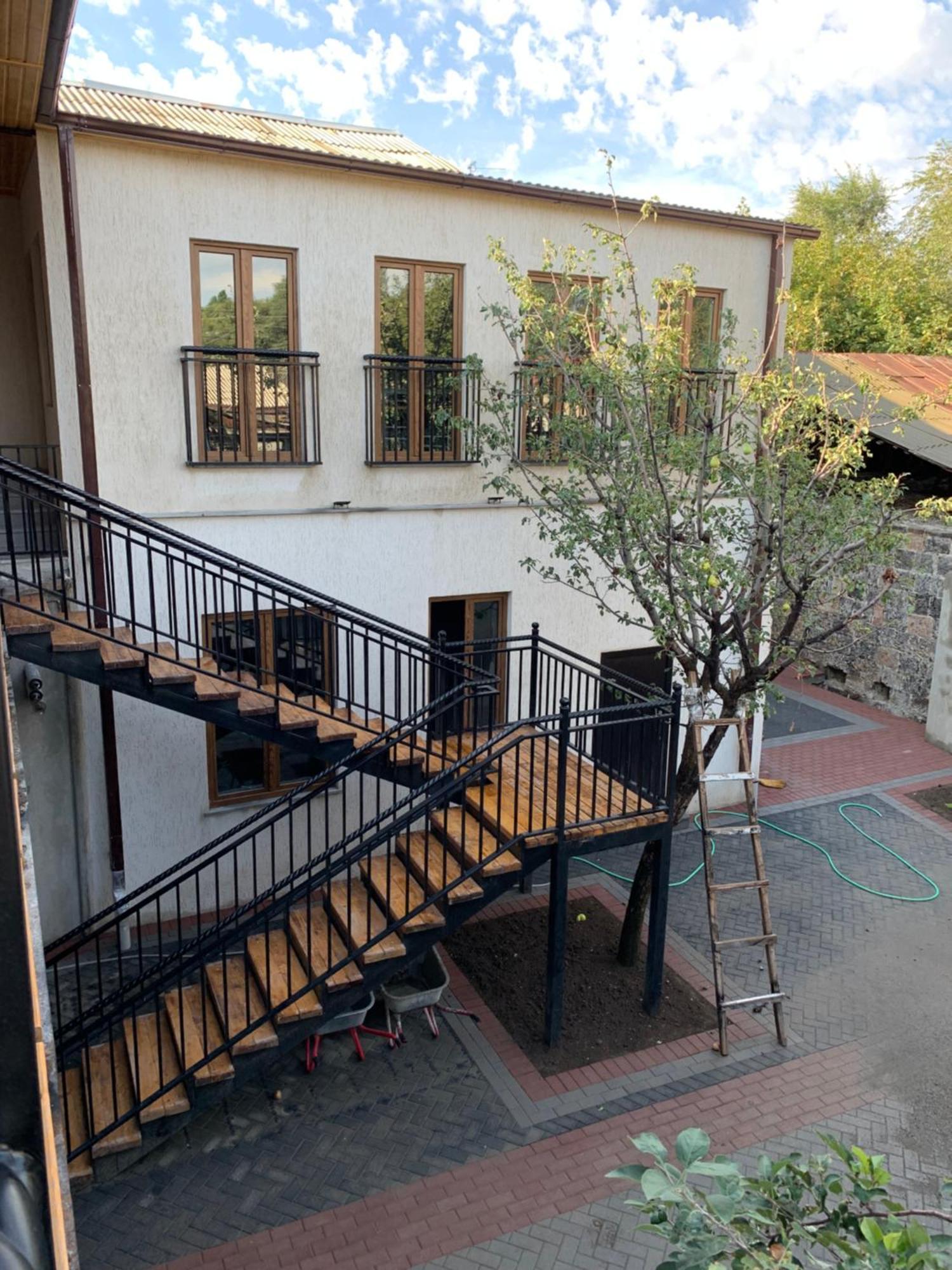 Nur Guest House Gyumri Exterior foto